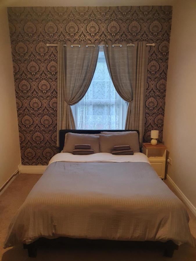 Gordon'S Guesthouse Loughrea Eksteriør billede